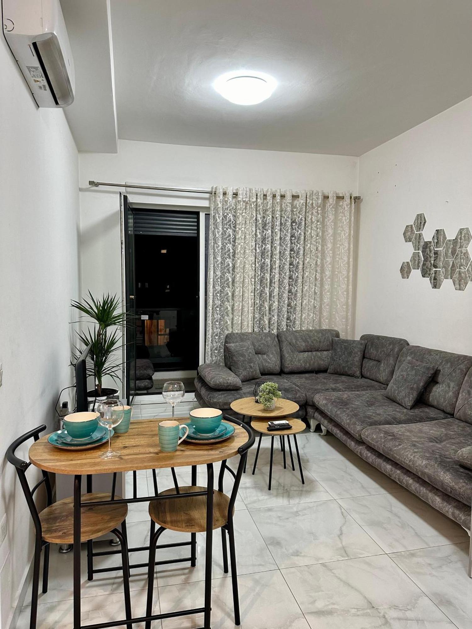 Second Home 1 Тирана Экстерьер фото